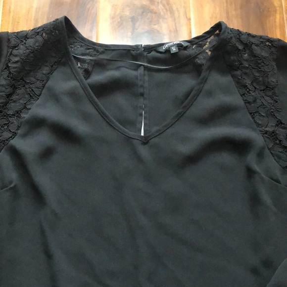 Black Lace Blouse - Picture 2 of 4